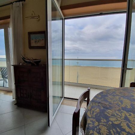 Nazare apartamento em frente ao mar Nazaré Exterior foto