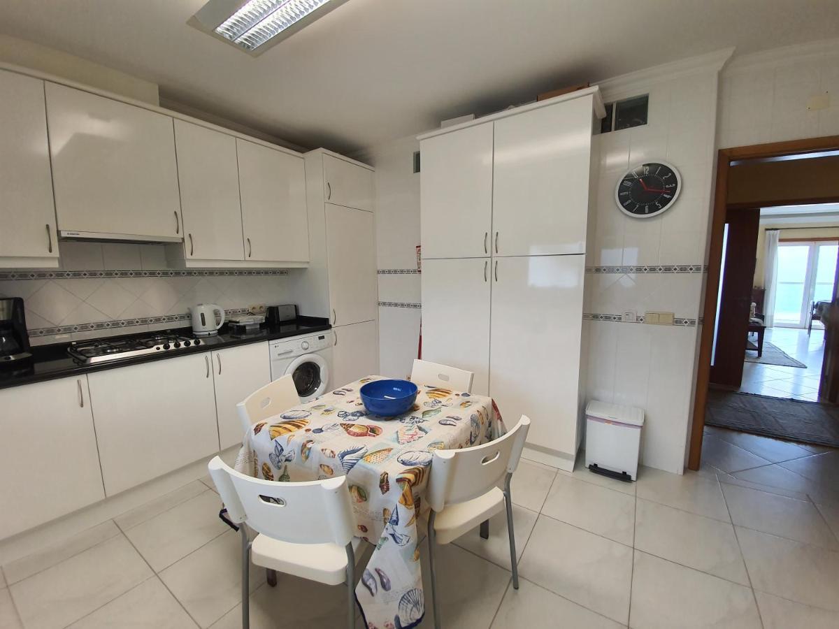 Nazare apartamento em frente ao mar Nazaré Exterior foto